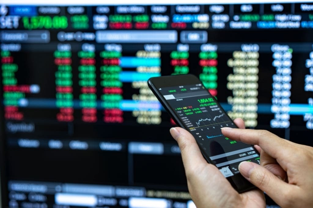 بورس ایران؛ نیازمند مدیریت انتظارات و اصلاح ساختاری برای ثبات پایدار